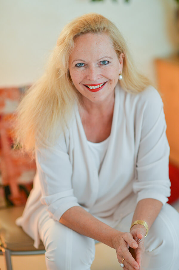 Psychotherapeutin Ariana Hilden in ihrem Raum für Entwicklung